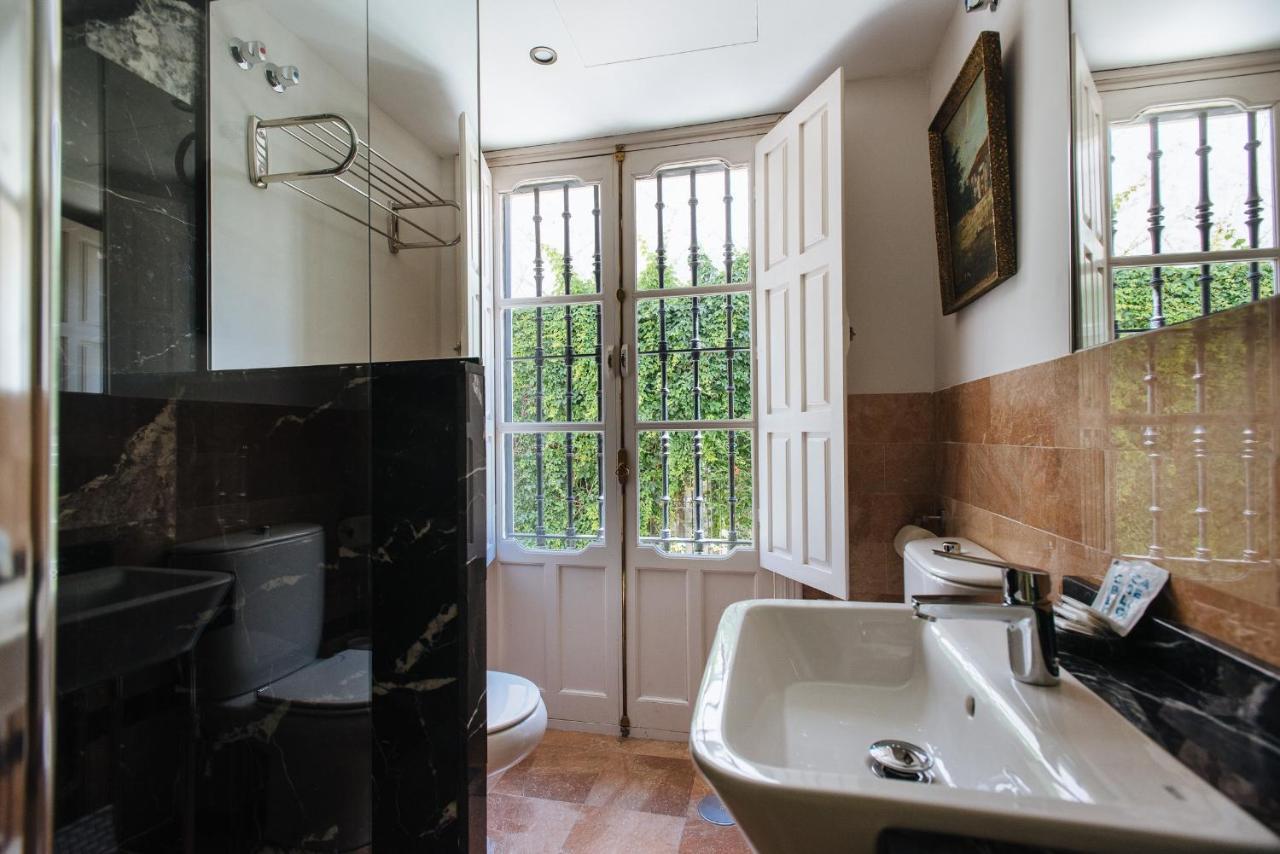 Vidrio Suite Apartment Sevilla Exteriör bild